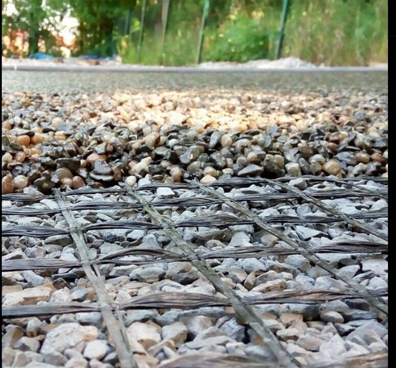 Δίχτυ για την ενίσχυση του πέτρινου χαλιού
